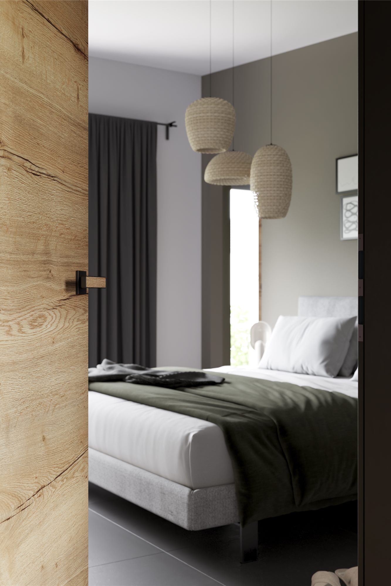 Holztür mit schwarzem Griff